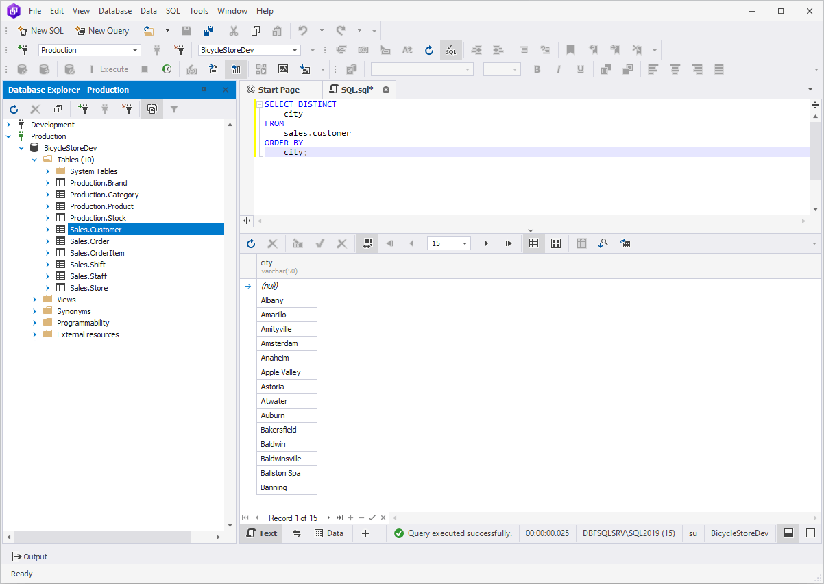 Query Builder for SQL Server - SELECT with DISTINCT